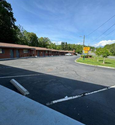 Black Mountain Hotel | 33 m² Motel ∙ 4 guests