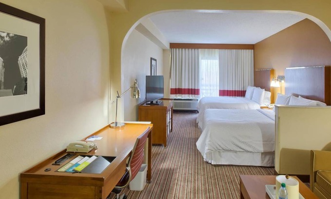 Pineville Hotel | 35 m² Hotel ∙ 127 guests