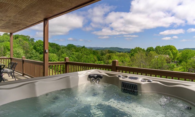 Mars Hill House | 390 m² House ∙ 7 bedrooms ∙ 18 guests