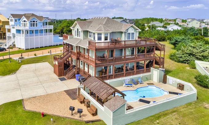 Salvo House | 391 m² House ∙ 8 bedrooms ∙ 16 guests