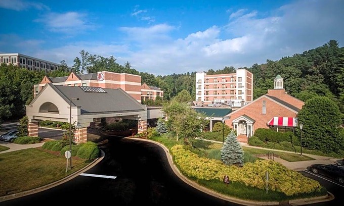 Asheville Hotel | 4-Star Hotel ∙ DoubleTree by Hilton Biltmore/Asheville