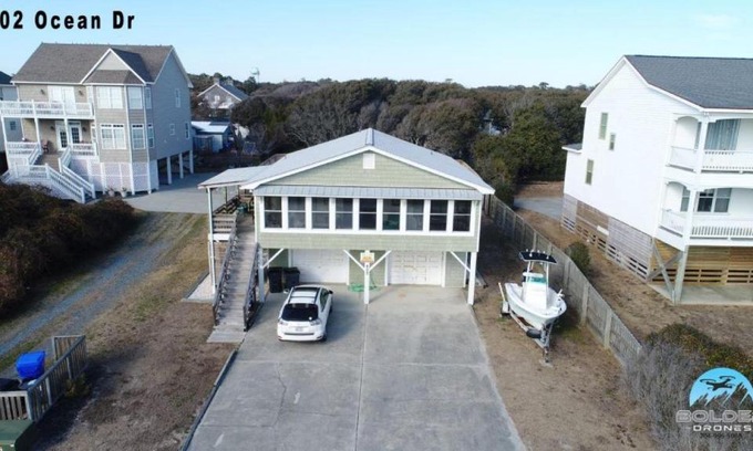 Yaupon Beach House | 402 Ocean Drive