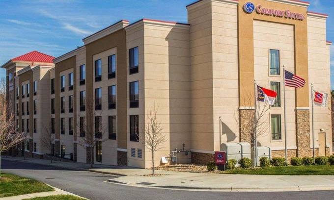 Huntersville Hotel | 42 m² Hotel ∙ 6 guests