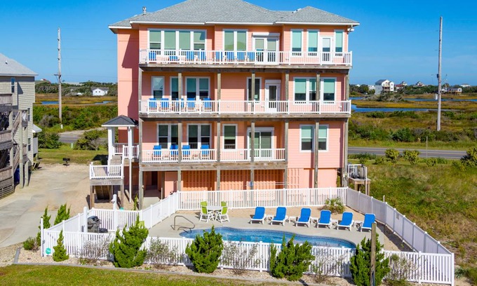 Hatteras House | 422 m² House ∙ 6 bedrooms ∙ 12 guests
