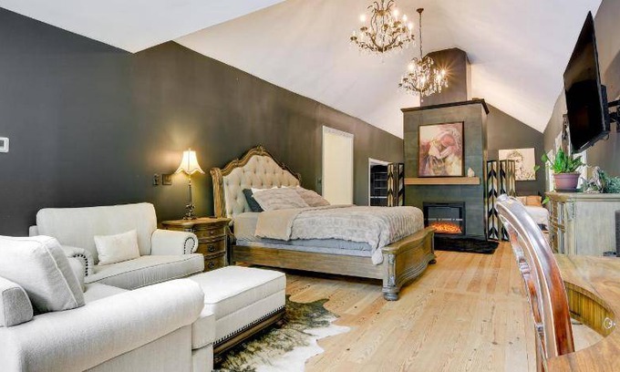 Durham House | 427 m² House ∙ 4 bedrooms ∙ 16 guests