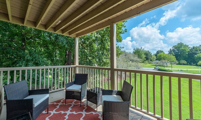 Lake Lure Apartment | 44 m² Studio flat ∙ 1 bedroom ∙ 2 guests
