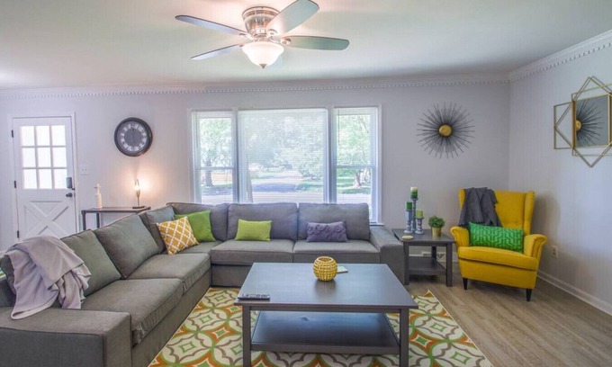 Charlotte Apartment | 4BR Charlotte Escape|Patio-BBQ Grill-Pet-Friendly