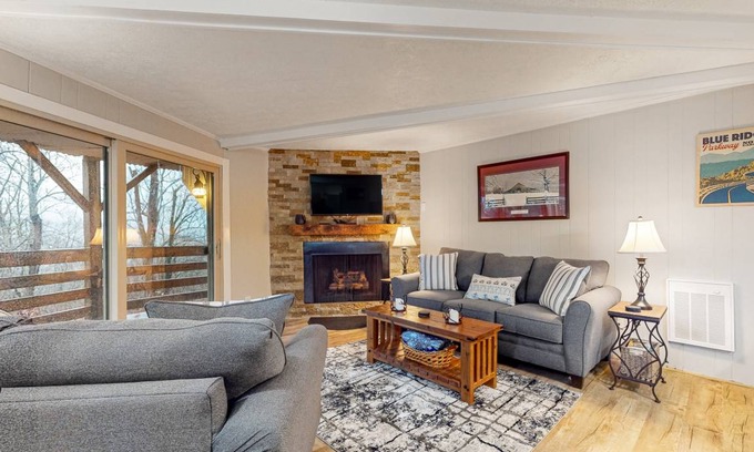 Sugar Mountain Condo | 54 m² Condo ∙ 1 bedroom ∙ 4 guests