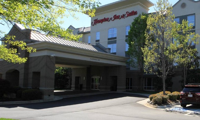 Mooresville Hotel | 55 m² Hotel ∙ 2 bedrooms ∙ 127 guests