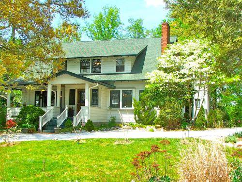 Asheville Bed & Breakfast | 56 m² Bed and breakfast ∙ 4 guests