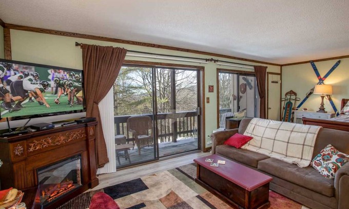Beech Mountain Condo | 56 m² Condo ∙ 1 bedroom ∙ 4 guests