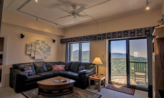 Sugar Mountain Condo | 5th Floor Condo w/Views of Grandfather Mountain