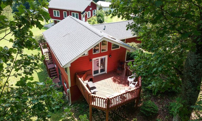 Hendersonville Apartment | 60 m² Apartment ∙ 4 guests