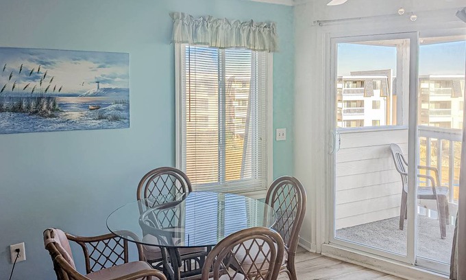 Morehead City Condo | 61 m² Condo ∙ 1 bedroom ∙ 6 guests