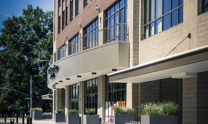 Downtown Hotel | 61 m² Hotel ∙ 127 guests