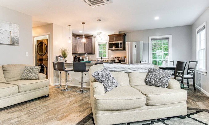 Weaverville House | 63 m² House ∙ 2 bedrooms ∙ 4 guests