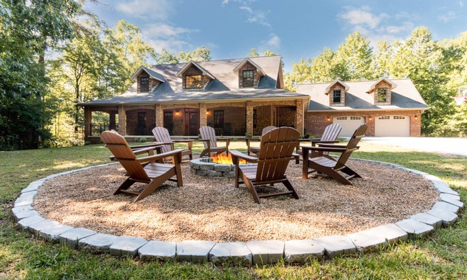 Skyland House | 642 m² House ∙ 9 bedrooms ∙ 30 guests
