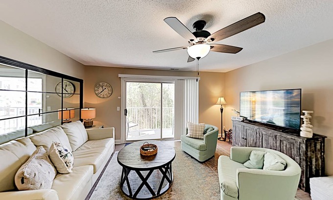 Sea Trail Condo | 67 m² Condo ∙ 1 bedroom ∙ 6 guests