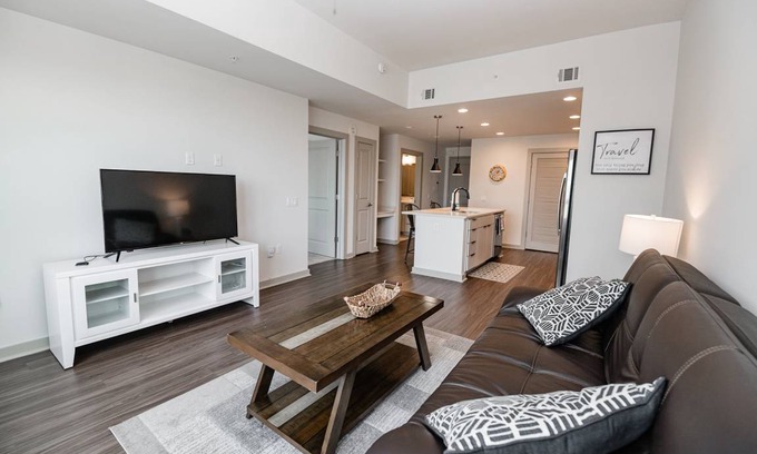 Third Ward Apartment | 70 m² Apartment ∙ 1 bedroom ∙ 3 guests