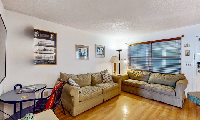 Kill Devil Hills Condo | 70 m² Condo ∙ 2 bedrooms ∙ 4 guests