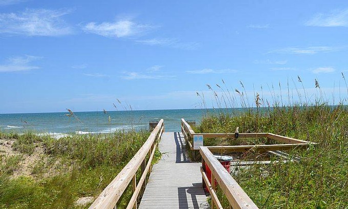Surf City Condo | 70 m² Condo ∙ 1 bedroom ∙ 6 guests