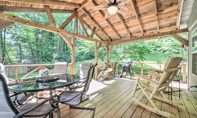 Waynesville Cottage | 72 m² Cabin ∙ 2 bedrooms ∙ 6 guests