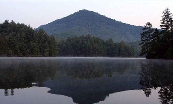Robbinsville House | 8 BR/8 Bath--Blue Boar Lodge Large Group Rental at Lake Santeetlah