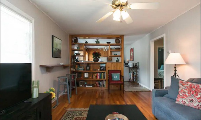 Oakley House | 81 m² House ∙ 2 bedrooms ∙ 2 guests