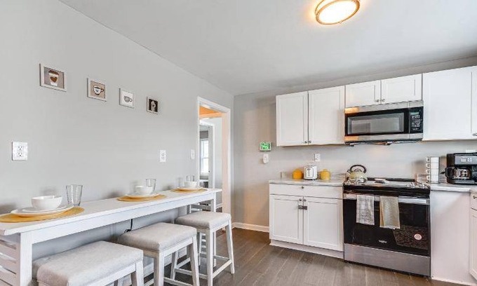 Jamestown House | 84 m² House ∙ 2 bedrooms ∙ 4 guests