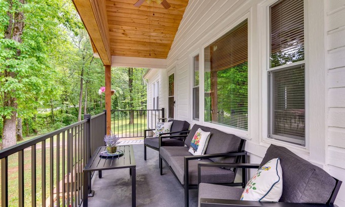 Forest City House | 88 m² House ∙ 2 bedrooms ∙ 6 guests
