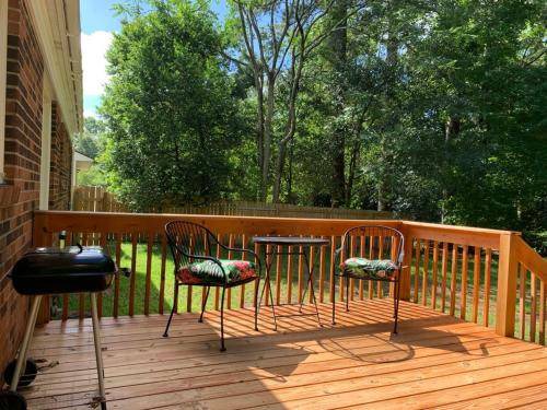 Fayetteville House | 93 m² House ∙ 2 bedrooms ∙ 5 guests