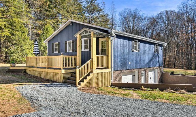 Yadkinville House | 98 m² House ∙ 2 bedrooms ∙ 6 guests