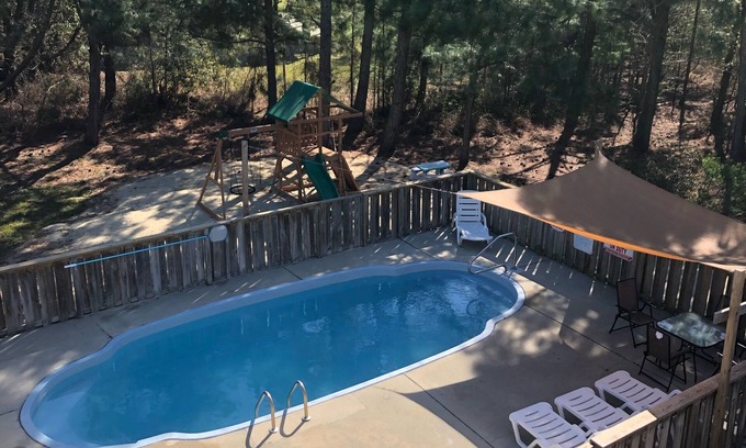 Whalehead Beach House | A few step to the beach/Private Pool/Spa/Linens/Beds made/office/Wifi/much more