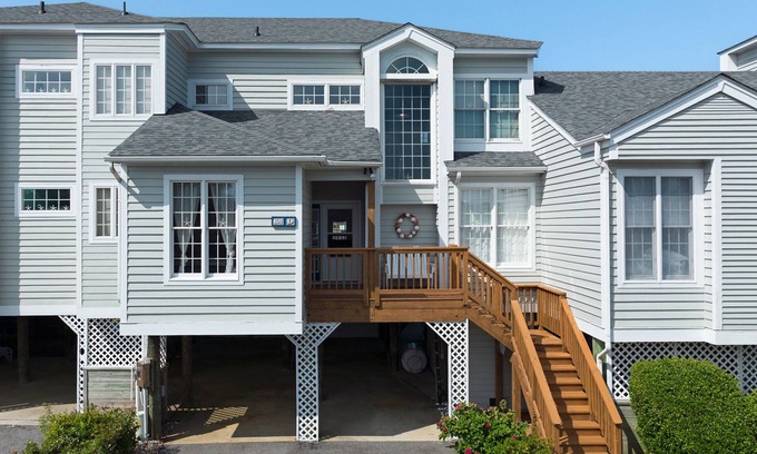 Manteo Condo | A Joyful Sound: Canalfront | Private Boat Slip
