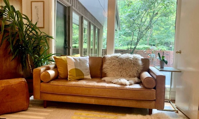 Chapel Hill Other | Accommodation ∙ 3 bedrooms ∙ 6 guests