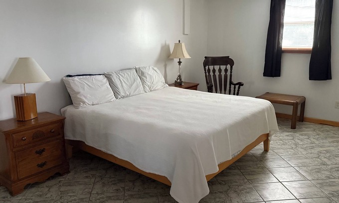 Franklin House | Apartment in town