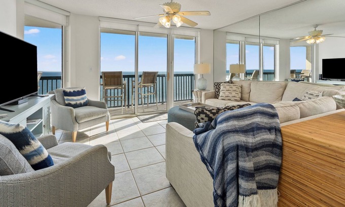 Ash Condo | ASHWORTH OCEAN FRONT