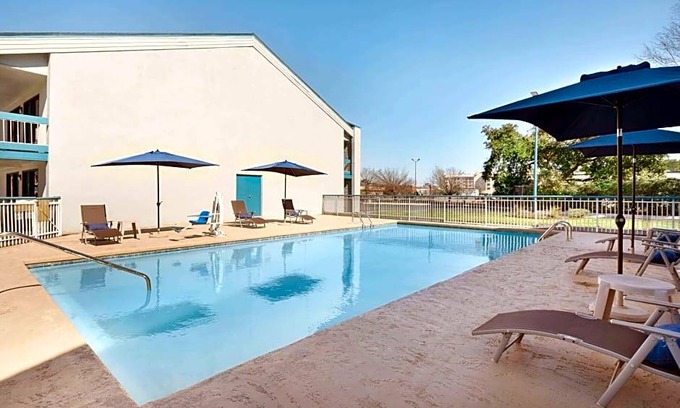 Wilmington Hotel | Baymont by Wyndham Wilmington