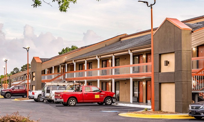 Wilmington Hotel | Baymont by Wyndham Wilmington