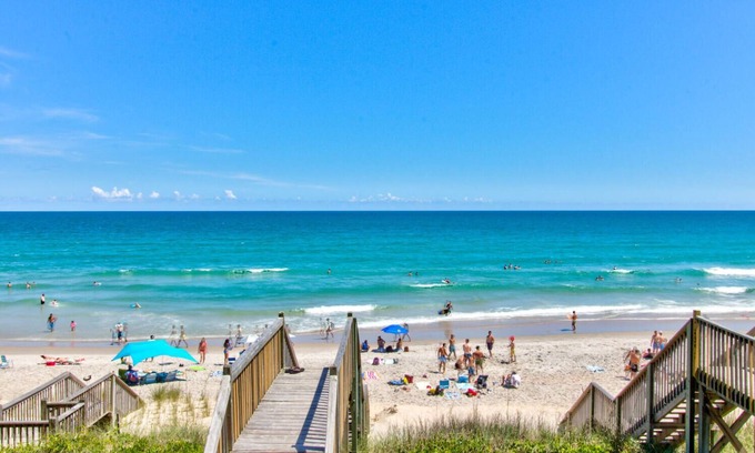 Surf City House | Beachfront home! Fall is a wonderful time at the beach