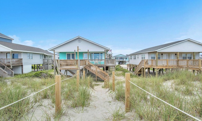 Long Beach House | Boys Oh Boy: Oceanfront House in West Beach
