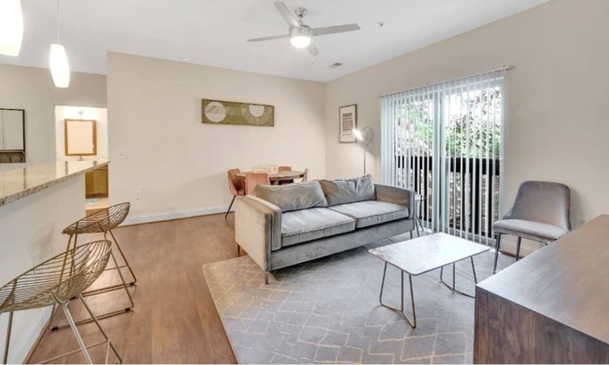 Plaza Midwood Apartment | Bright and Designed 2BR in Walkable Plaza Midwood