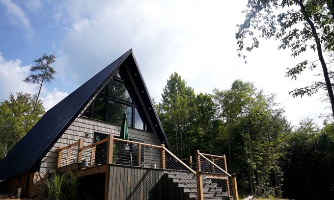 Dobson Cabin | Cabin ∙ 1 bedroom ∙ 2 guests