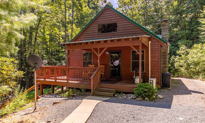 Lenoir Cabin | Cabin ∙ 1 bedroom ∙ 5 guests