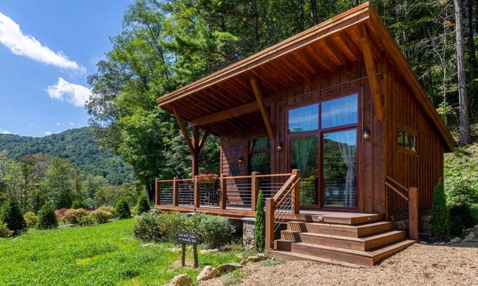 Banner Elk Cabin | Cabin ∙ 1 bedroom ∙ 2 guests