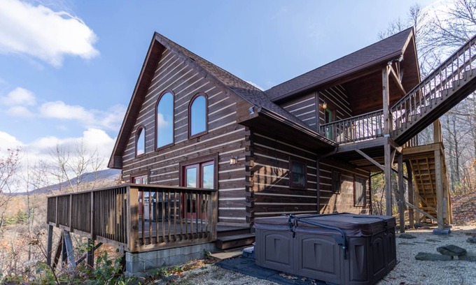 Zionville Cabin | Cabin ∙ 2 bedrooms ∙ 6 guests