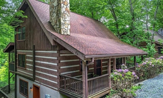 Seven Devils Cabin | Cabin ∙ 3 bedrooms ∙ 7 guests