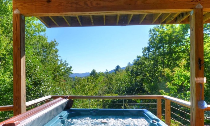 Almond Cabin | Cabin ∙ 3 bedrooms ∙ 8 guests
