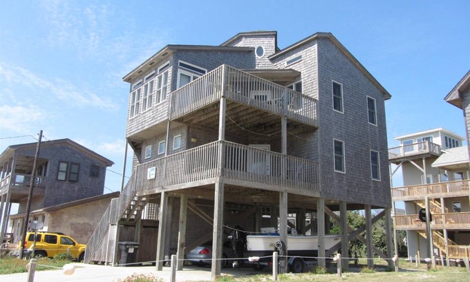 Frisco Cottage | Cabin ∙ 4 bedrooms ∙ 10 guests