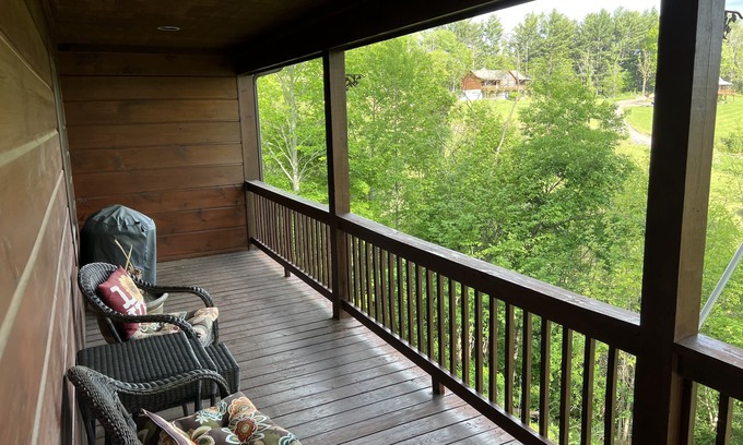 Vilas Cabin | Cabin on topof the mountain great views hot tub game room and more!